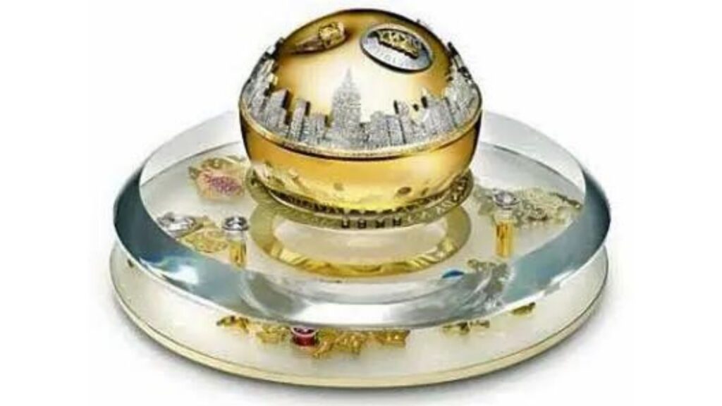 rshindi_DKNY_Golden_Delicious