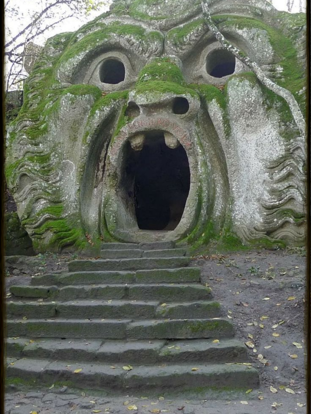 Top 10 Strangest Places on Earth You Won’t Believe Exist